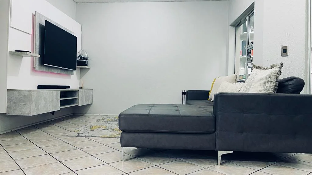 Stylish 2 bedroomed unit to let in Vaal Park.