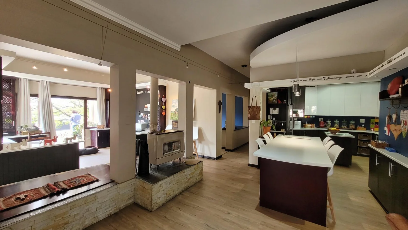 Home, office and entertainment all under one roof in Eureka.