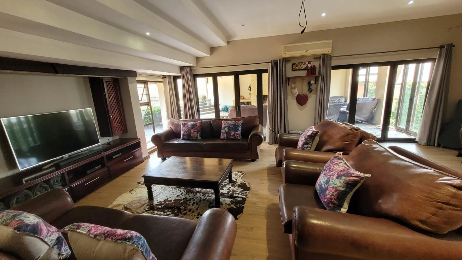 Home, office and entertainment all under one roof in Eureka.