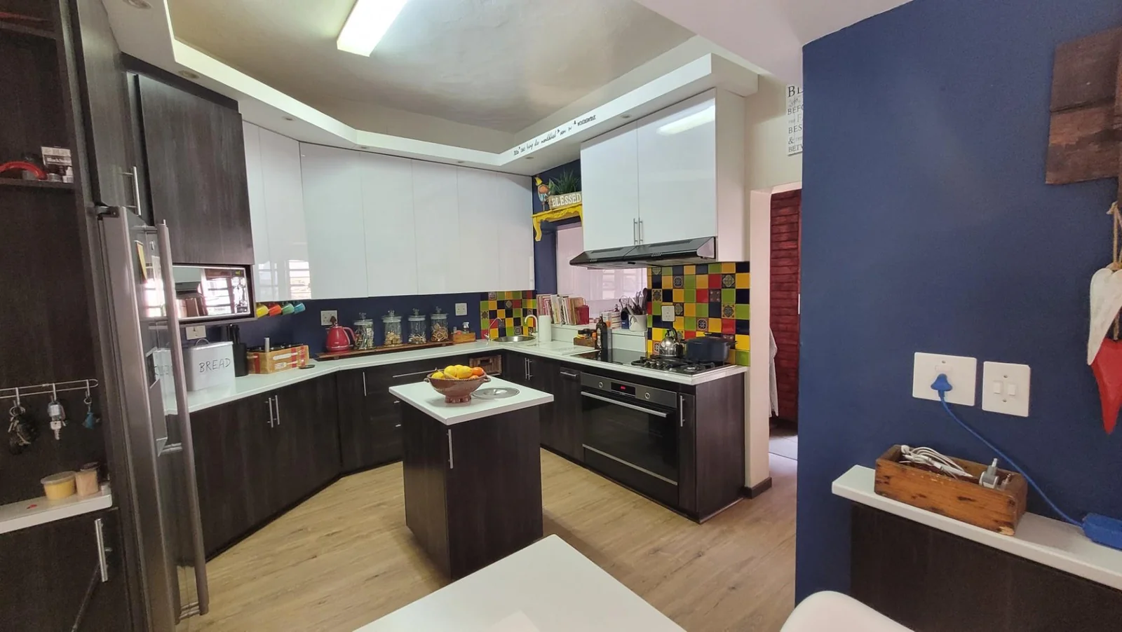 Home, office and entertainment all under one roof in Eureka.