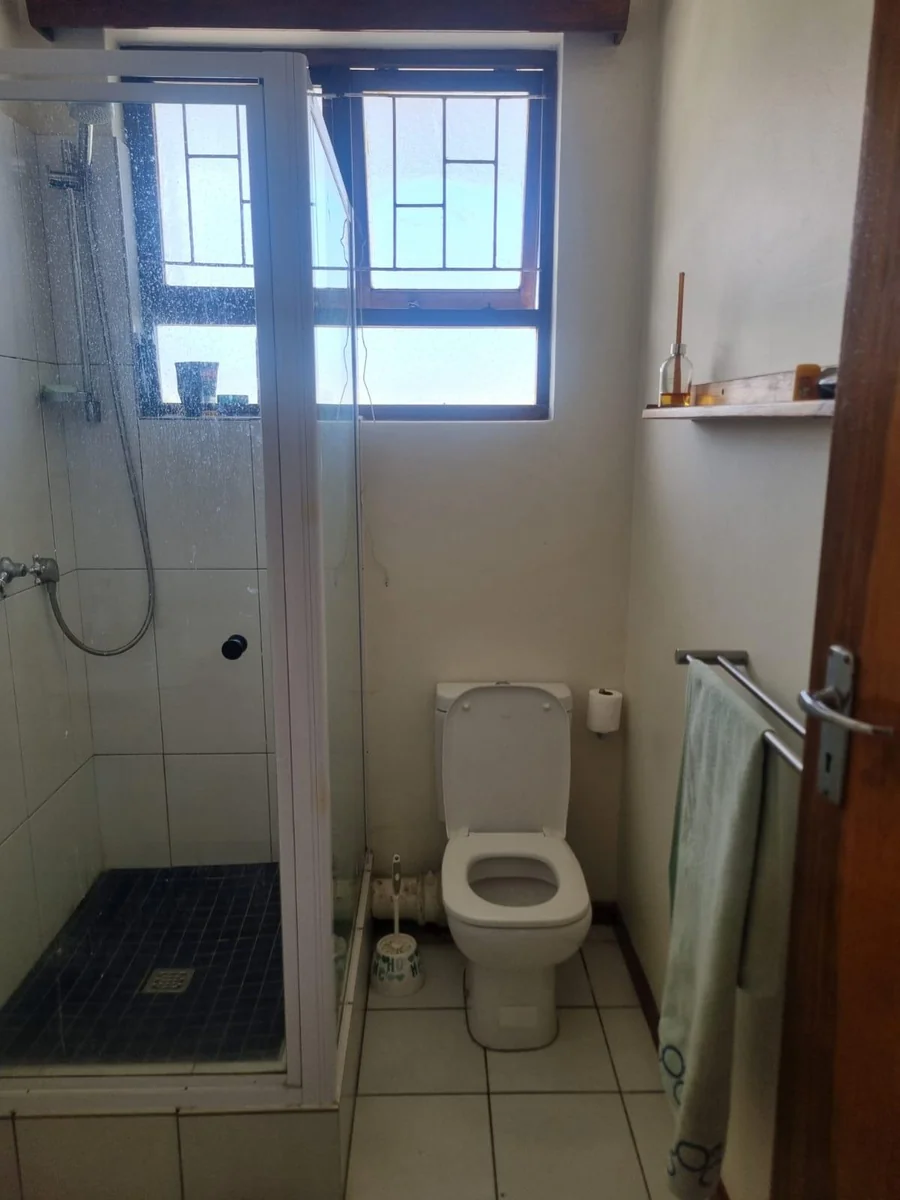 Shared accommodation - 1 Bedroom available