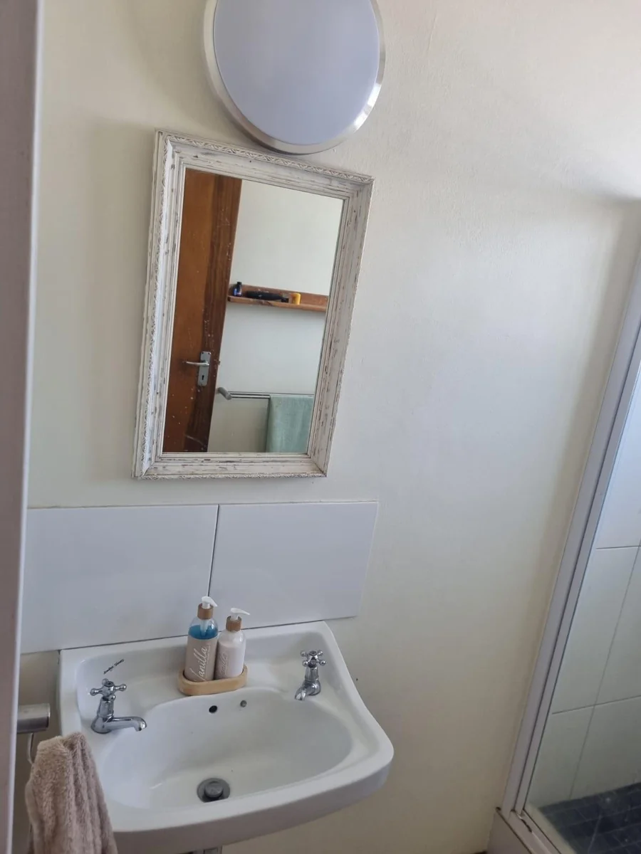 Shared accommodation - 1 Bedroom available