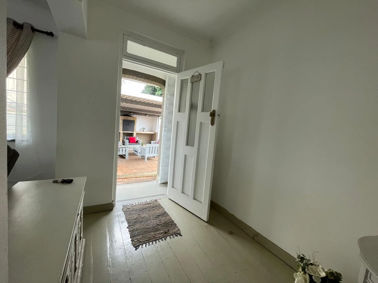 3 Bedroom house with pool and cottage in Umbilo