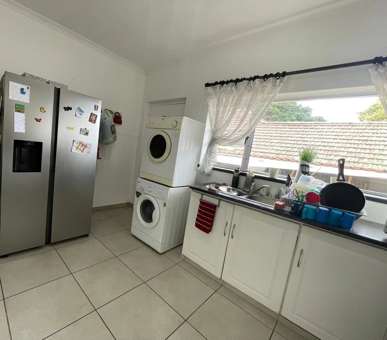 3 Bedroom house with pool and cottage in Umbilo