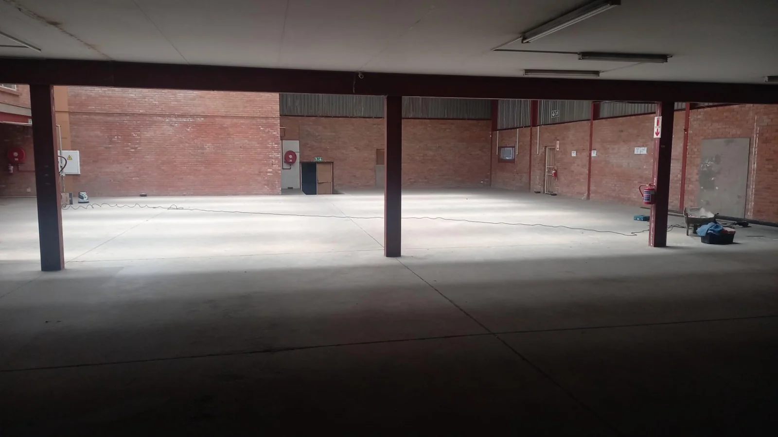 680m² Warehouse to rent in Bloemfontein Central