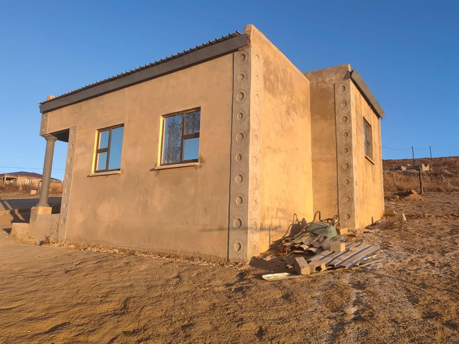 2 Bedroom house on sale