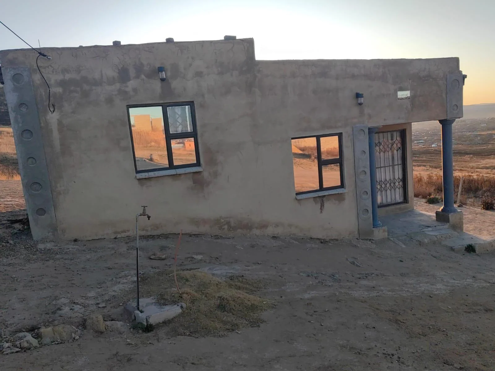 2 Bedroom house on sale