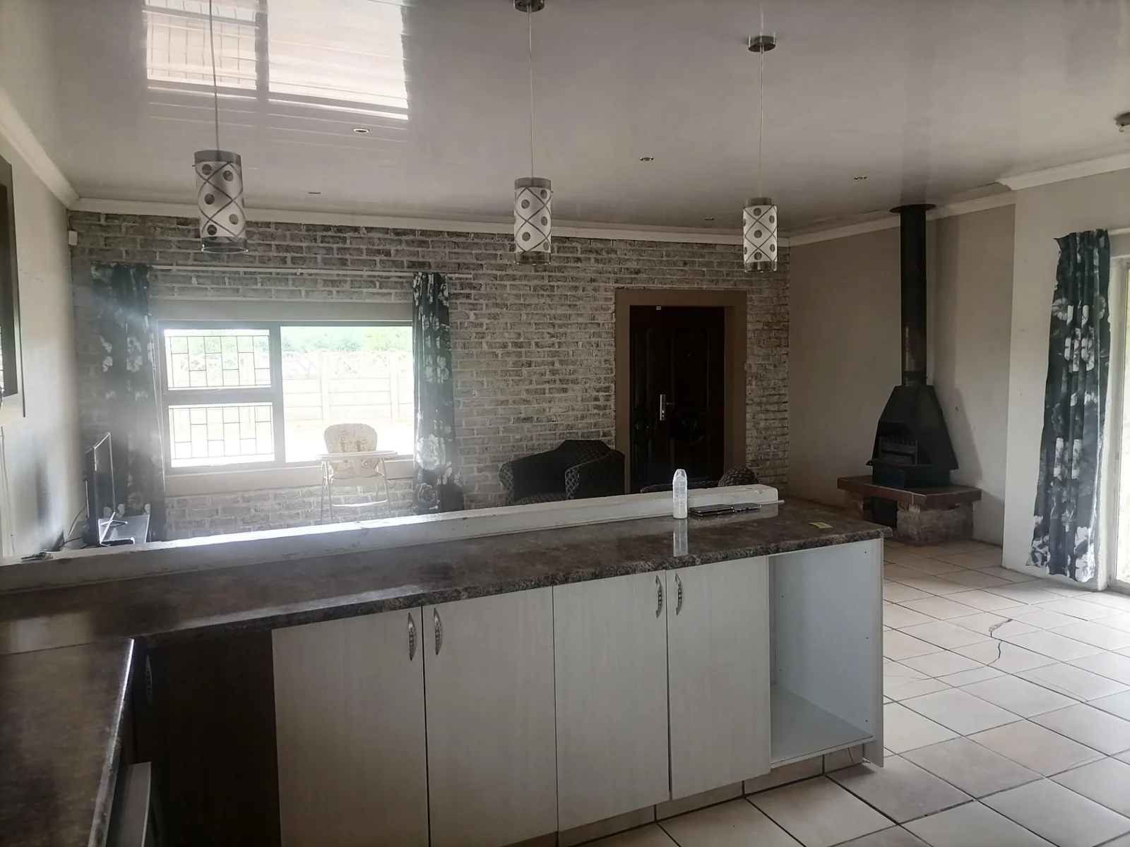 4 Bedroom family home to let in Waldrift.