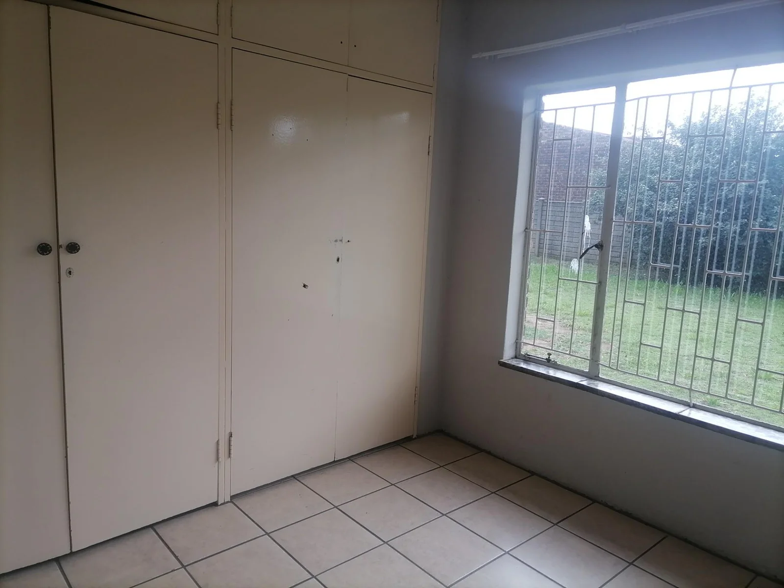 4 Bedroom family home to let in Waldrift.