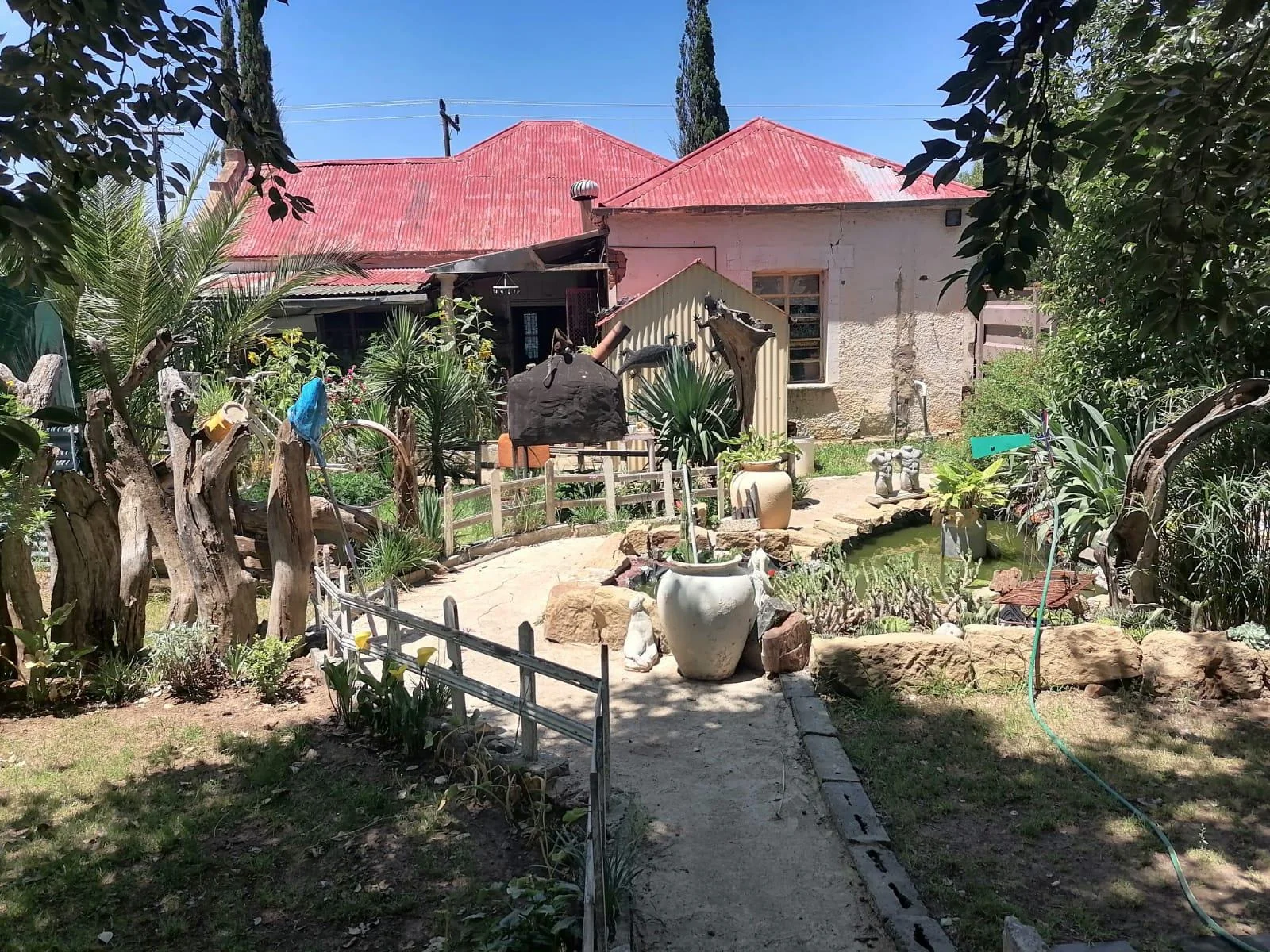 Family home with flatlet for sale in Verkeerdevlei