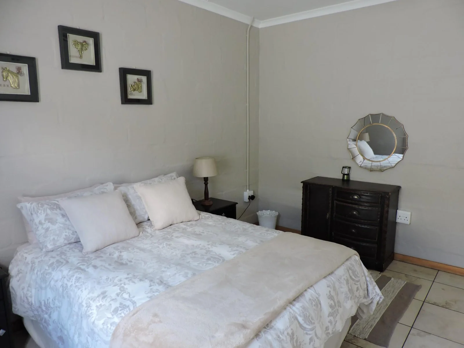 Fully Furnished 2 Bedroom House to Rent in Postmasburg