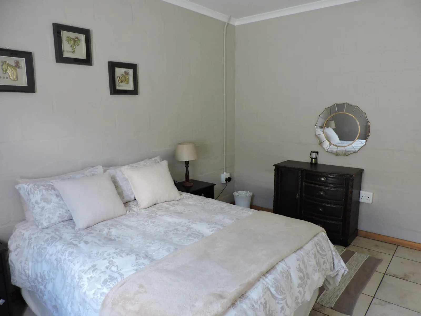 Fully Furnished 2 Bedroom House to Rent in Postmasburg