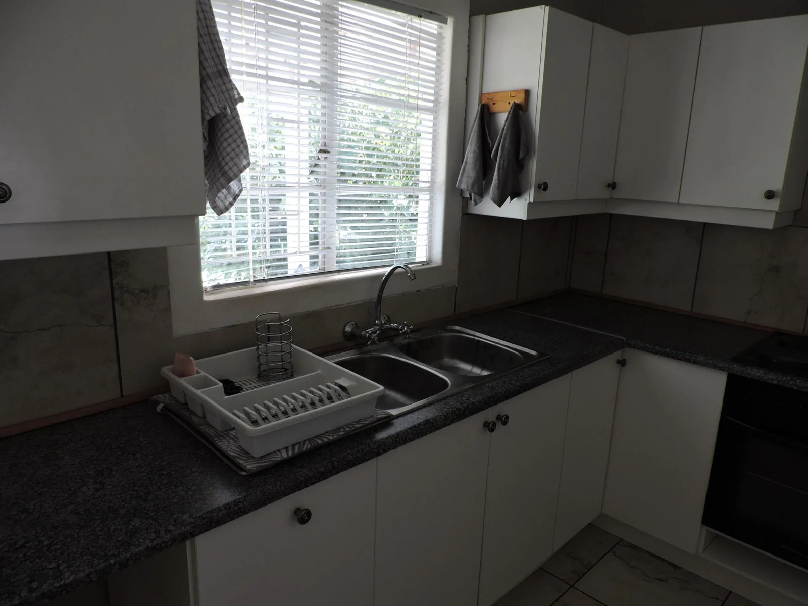 Fully Furnished 2 Bedroom House to Rent in Postmasburg