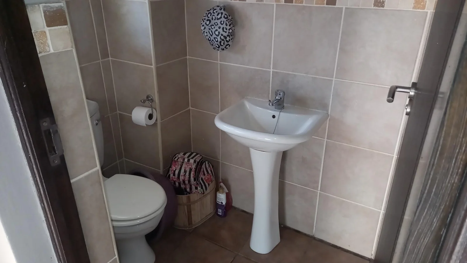 Bachelor Flat for sale in Spitskop