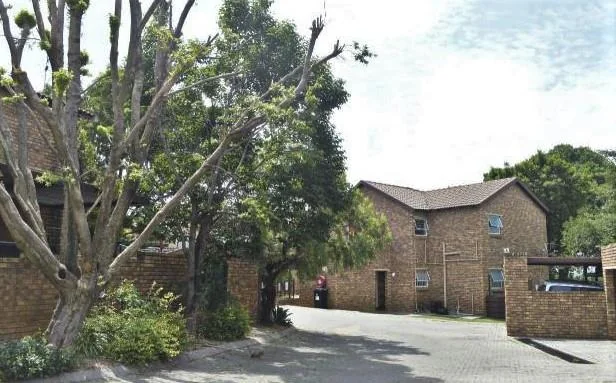 Lovely ground floor unit for sale in Wilgeheuwel
