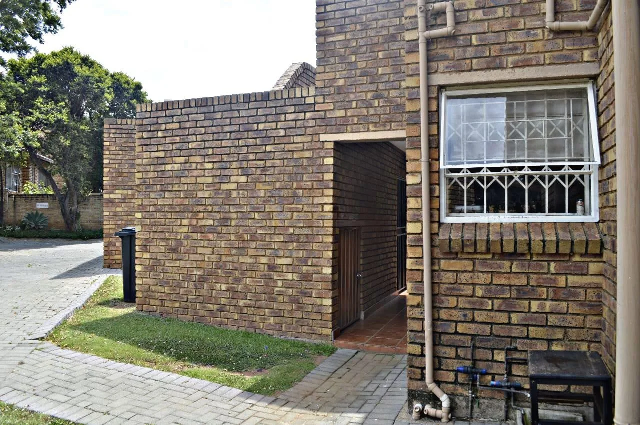 Lovely ground floor unit for sale in Wilgeheuwel