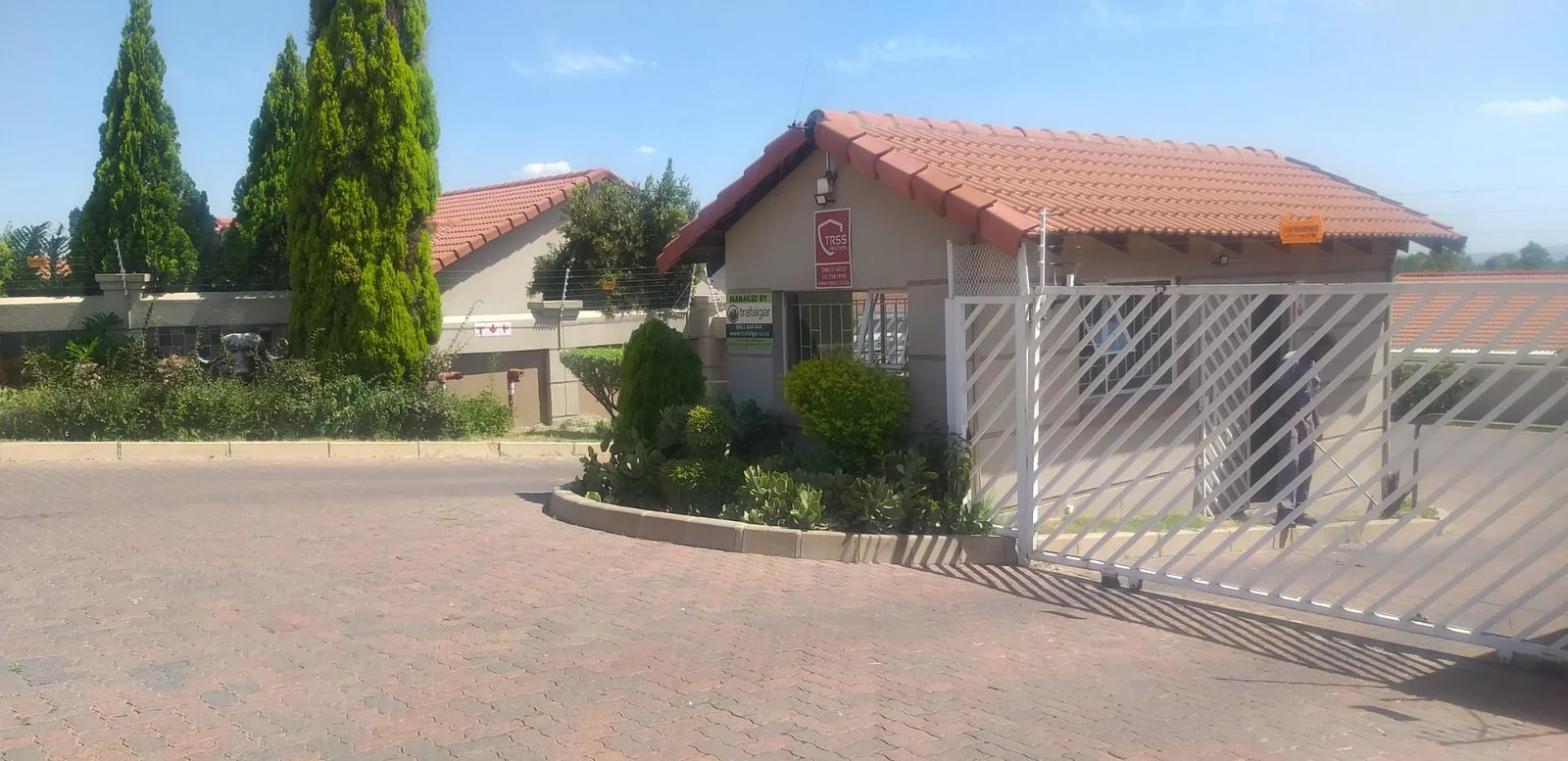 Groundfloor apartment for Sale in Halfway Gardens