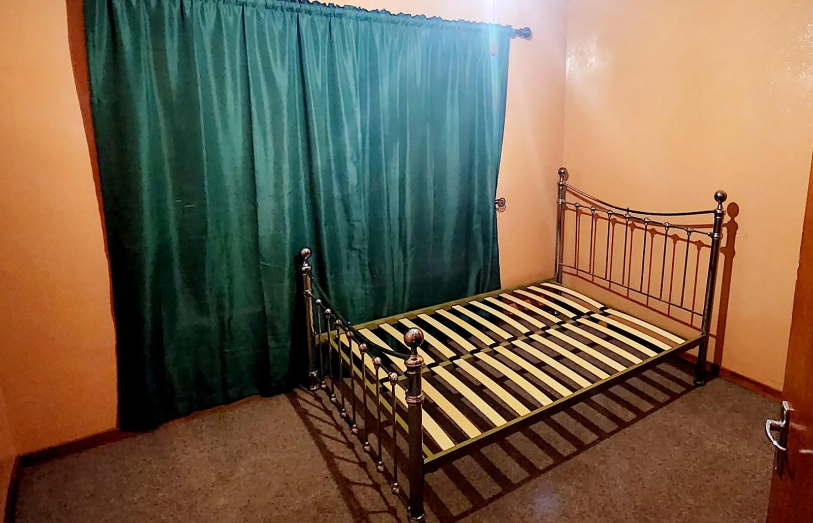 4 Bedroom House For sale with 2 Spacious Flats