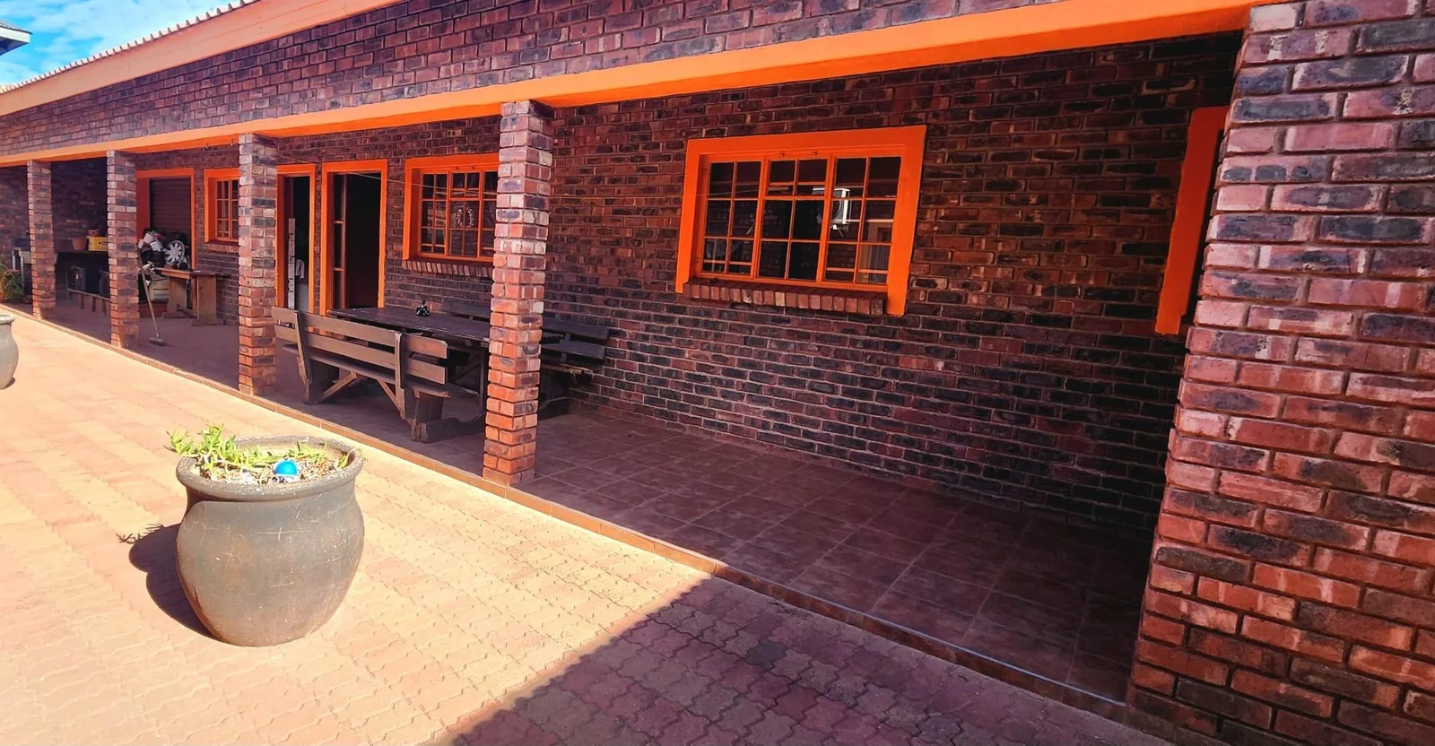 4 Bedroom House For sale with 2 Spacious Flats