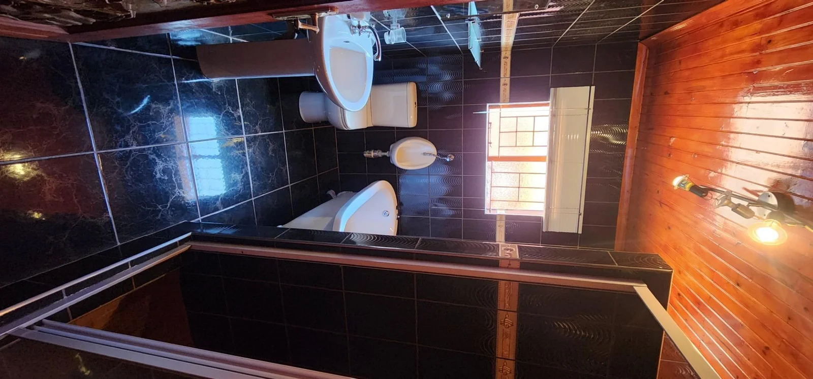 4 Bedroom House For sale with 2 Spacious Flats