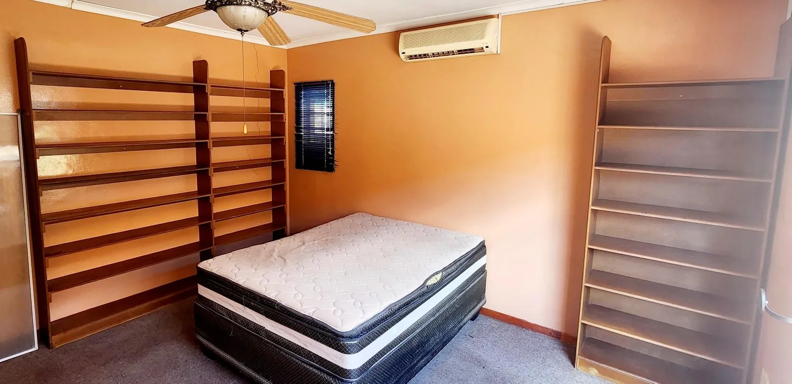 4 Bedroom House For sale with 2 Spacious Flats