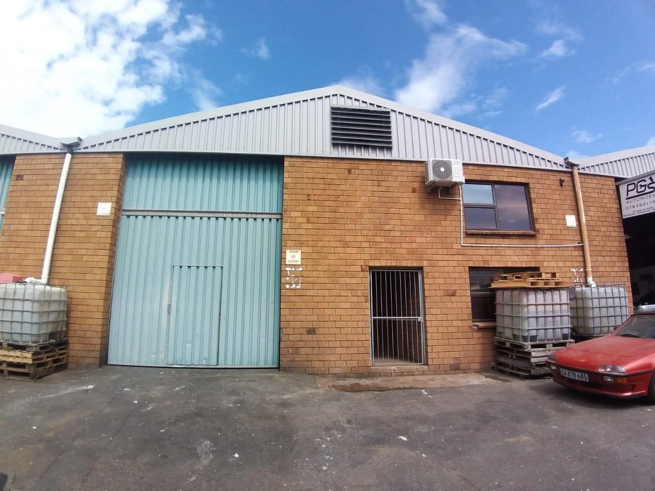 2 WAREHOUSES WITH OFFICES FOR SALE IN KILLARNEY GARDENS