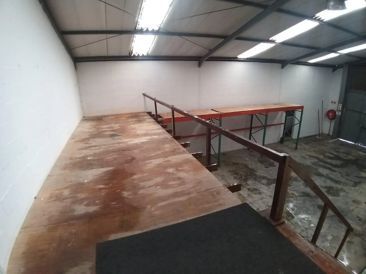 2 WAREHOUSES WITH OFFICES FOR SALE IN KILLARNEY GARDENS