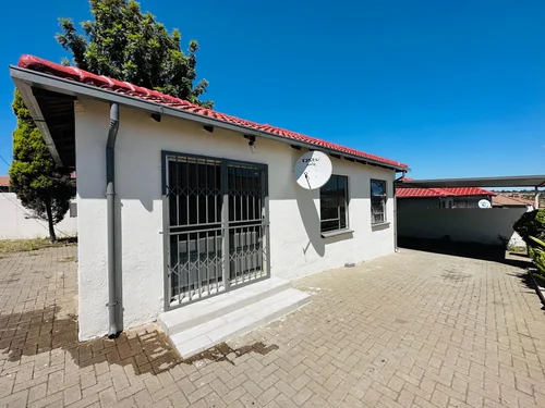 1000 Serajevo, Cosmo City, Roodepoort