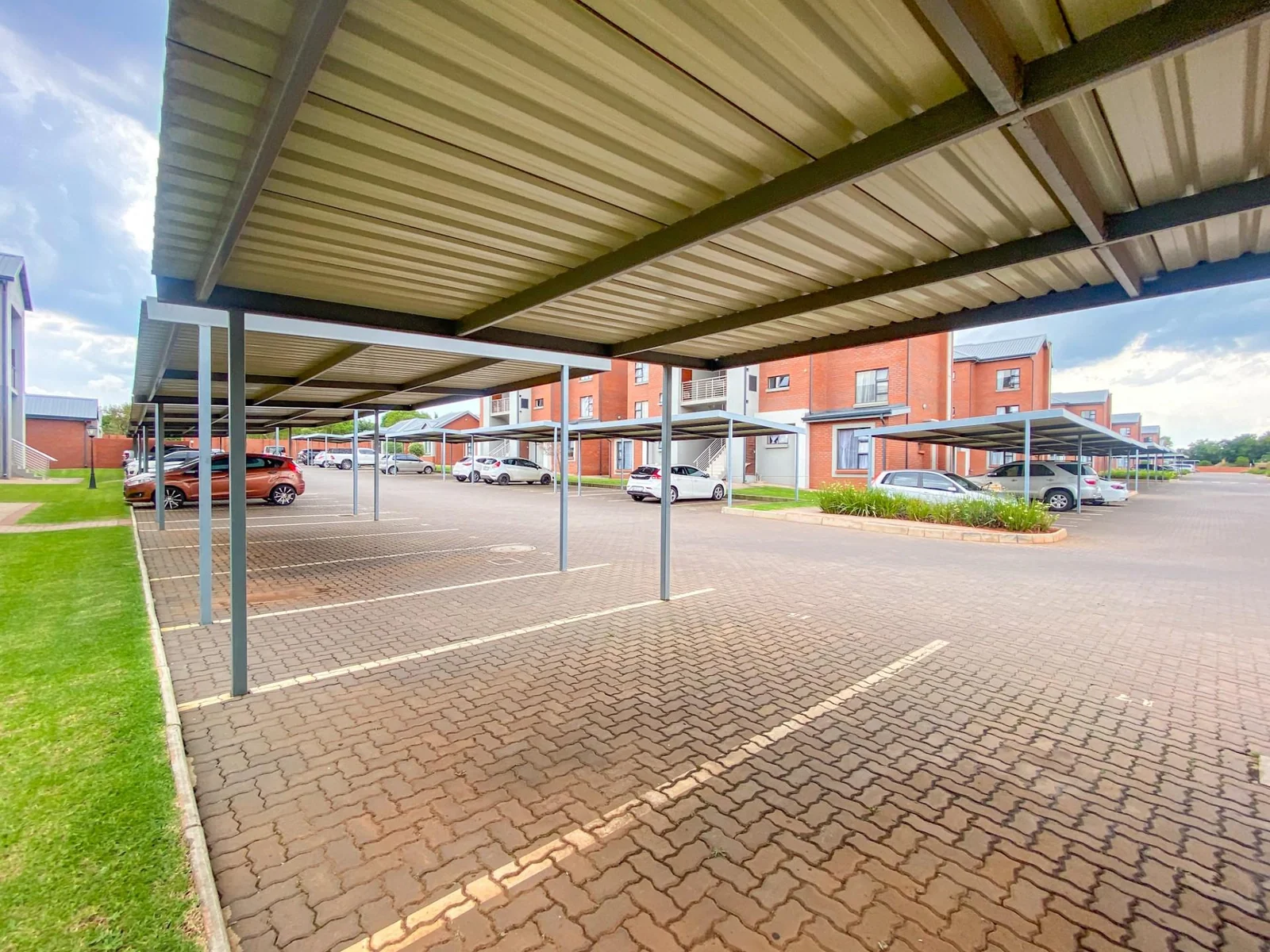 Furnished Modern Apartment Lifestyle in Hereford Estate<br/>*FULLY FURNISHED UNIT*