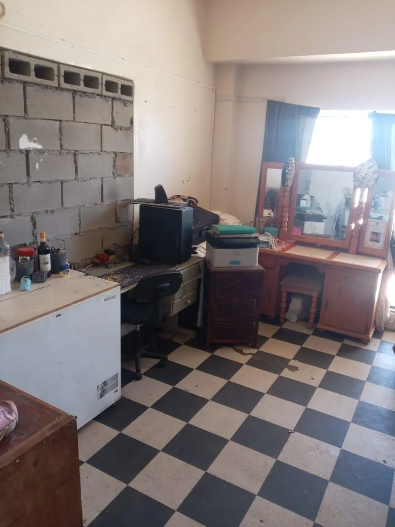 Prime Commercial Property with Excellent Investment Potential