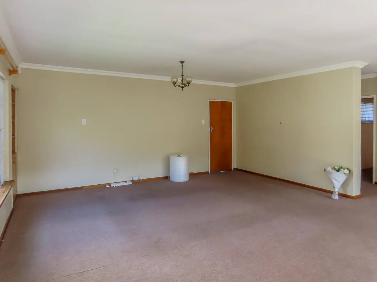 Spacious Family home in Onderpapegaaiberg