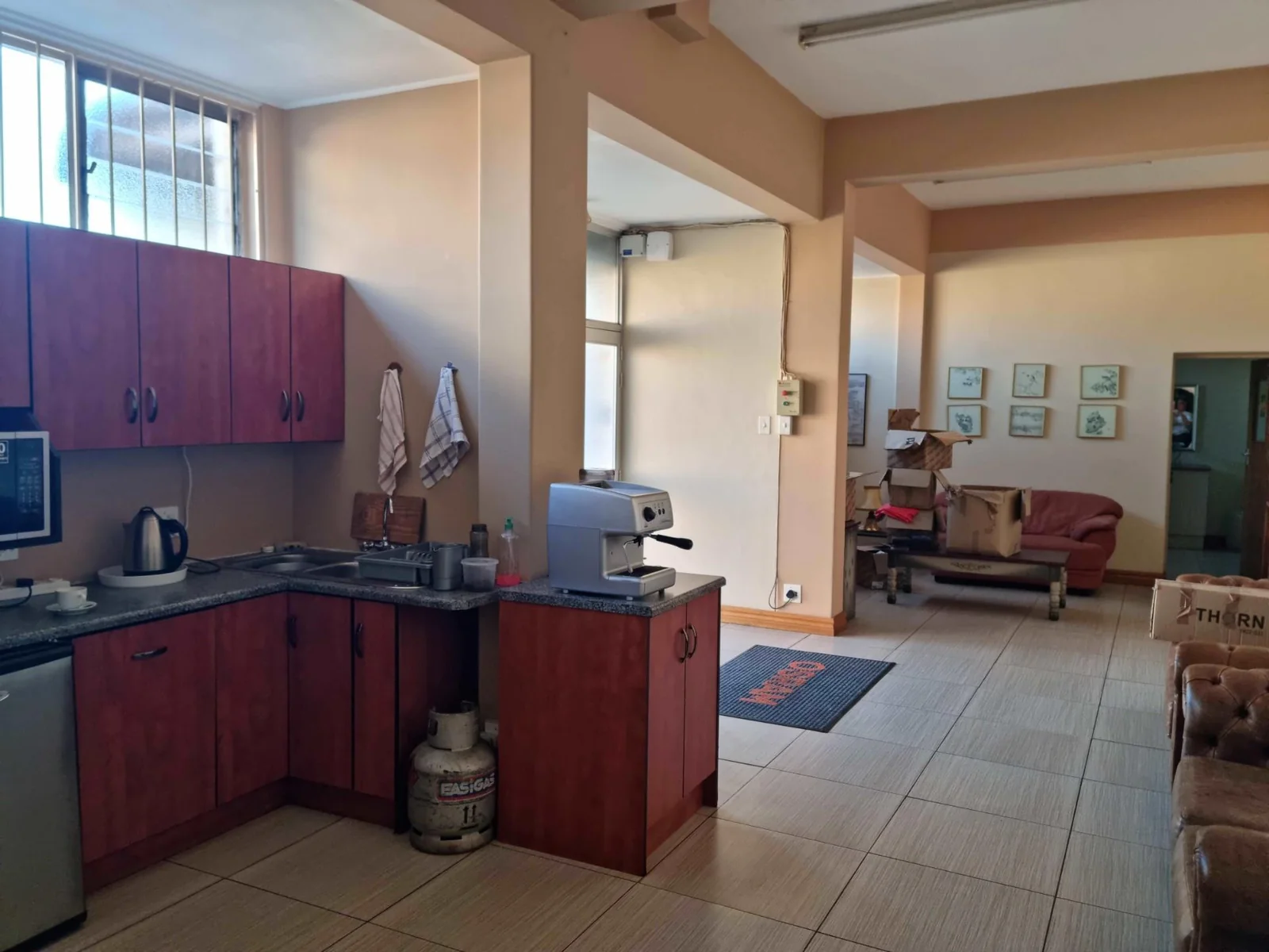 Commercial Property, Vereeniging CBD. - Well Maintained, Centrally located in safe area.