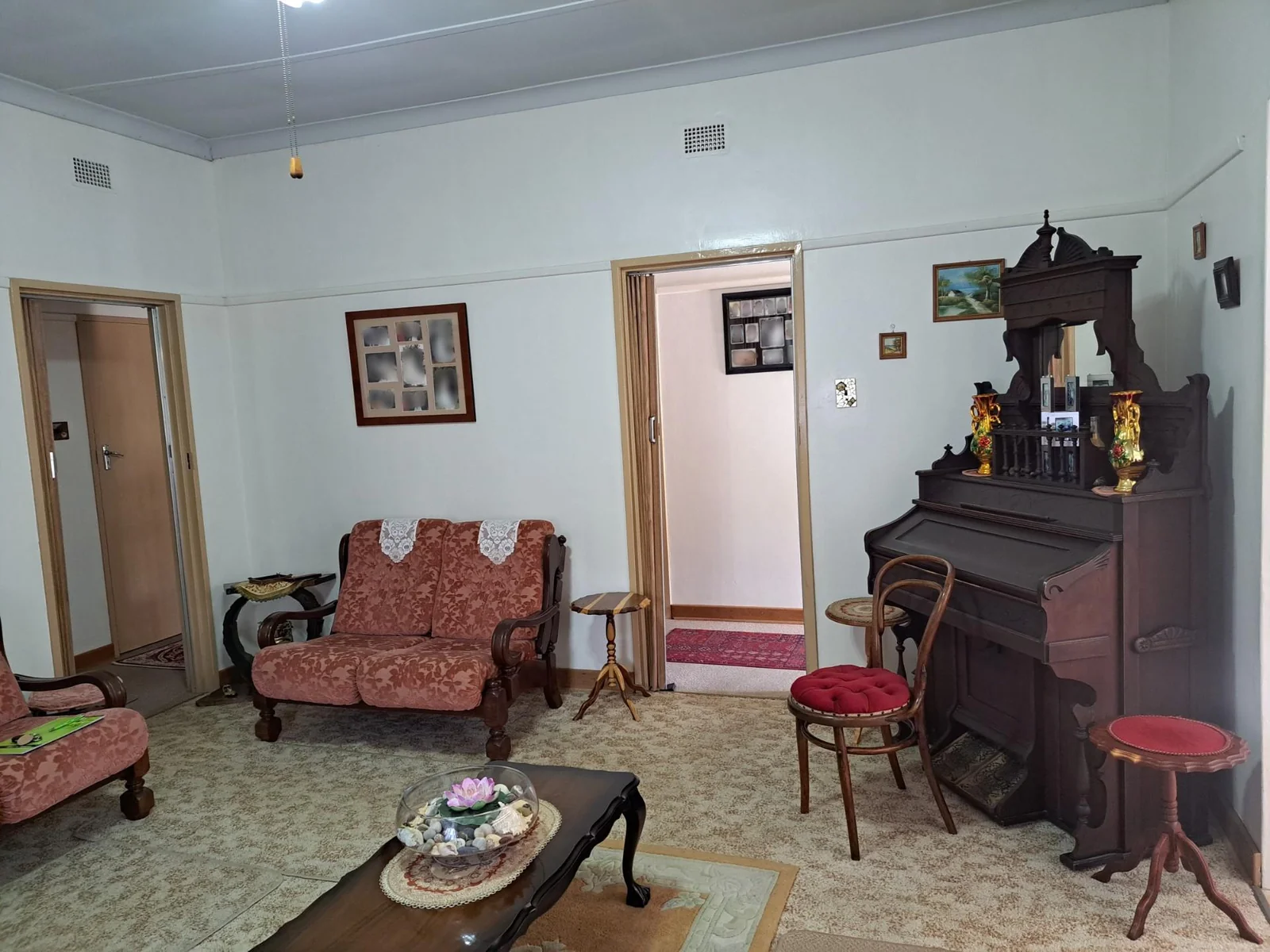 Neat & Tidy 3 bedroom house for sale in Bayswater