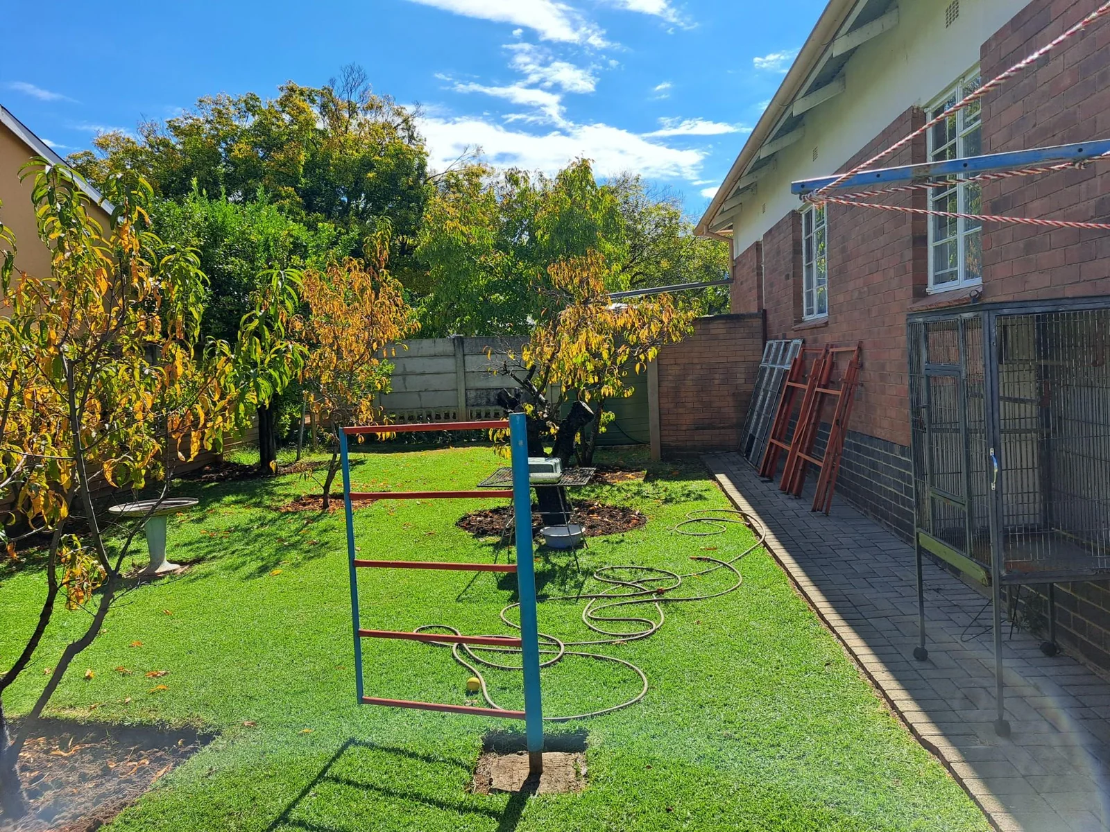 Neat & Tidy 3 bedroom house for sale in Bayswater