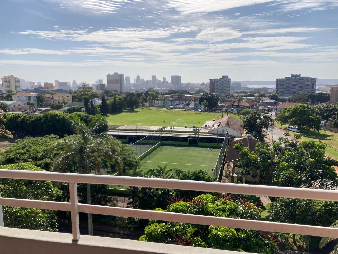 1 bedroom flat with open balcony in Glenwood