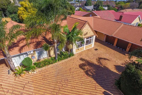 Constantia Kloof, Roodepoort