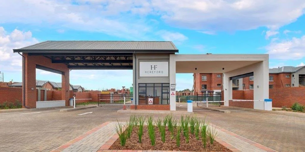 2 Bedroom Modern Apartment To Let in Hereford Estate