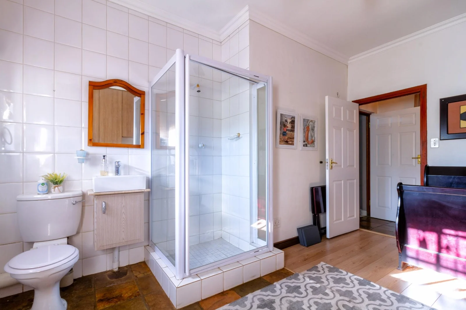 Three Bedrooms,  Off the Grid, Three Baths, Swimming Pool, Double Garage