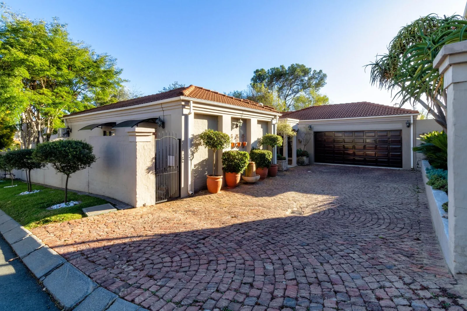 Three Bedrooms,  Off the Grid, Three Baths, Swimming Pool, Double Garage