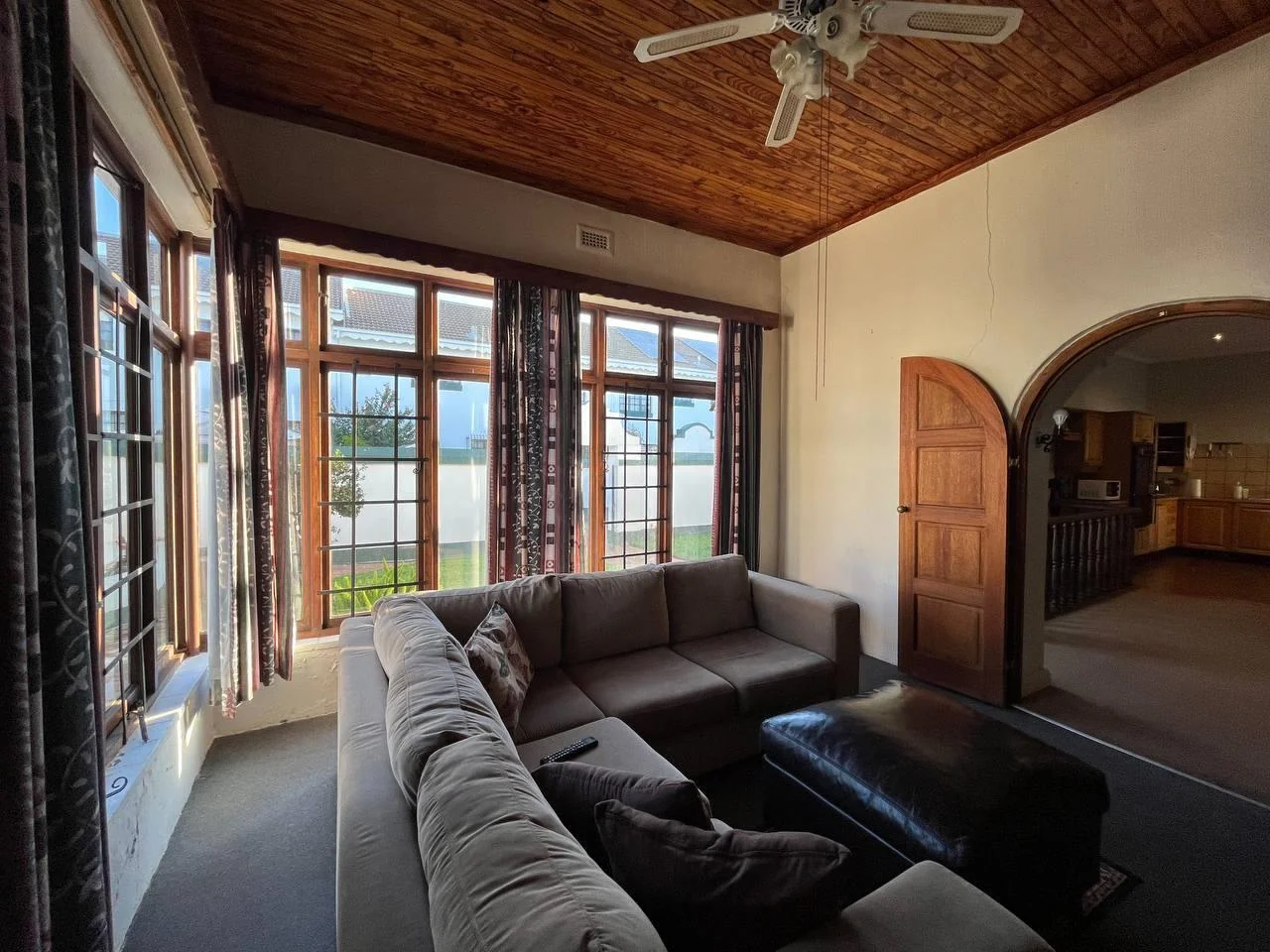 2.5 Bedroom Simplex with private garden for sale in Florida North