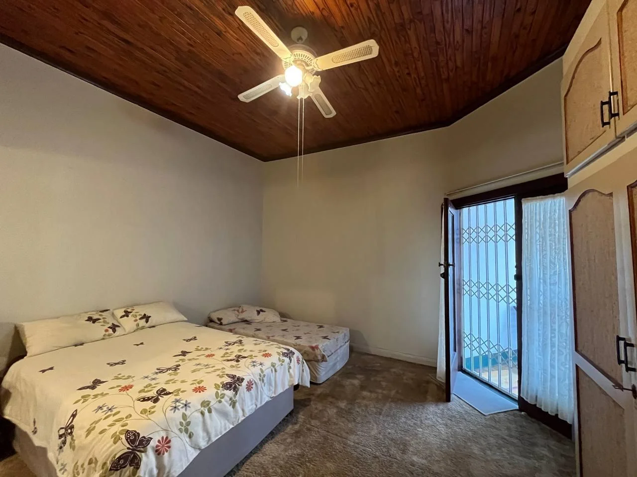 2.5 Bedroom Simplex with private garden for sale in Florida North