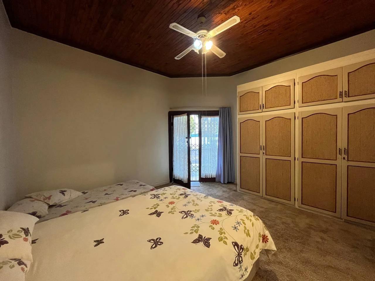 2.5 Bedroom Simplex with private garden for sale in Florida North