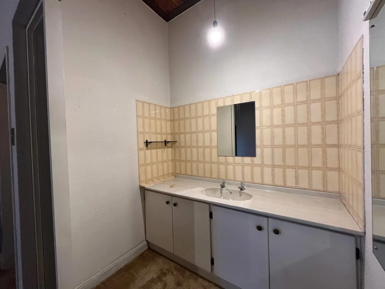 2.5 Bedroom Simplex with private garden for sale in Florida North