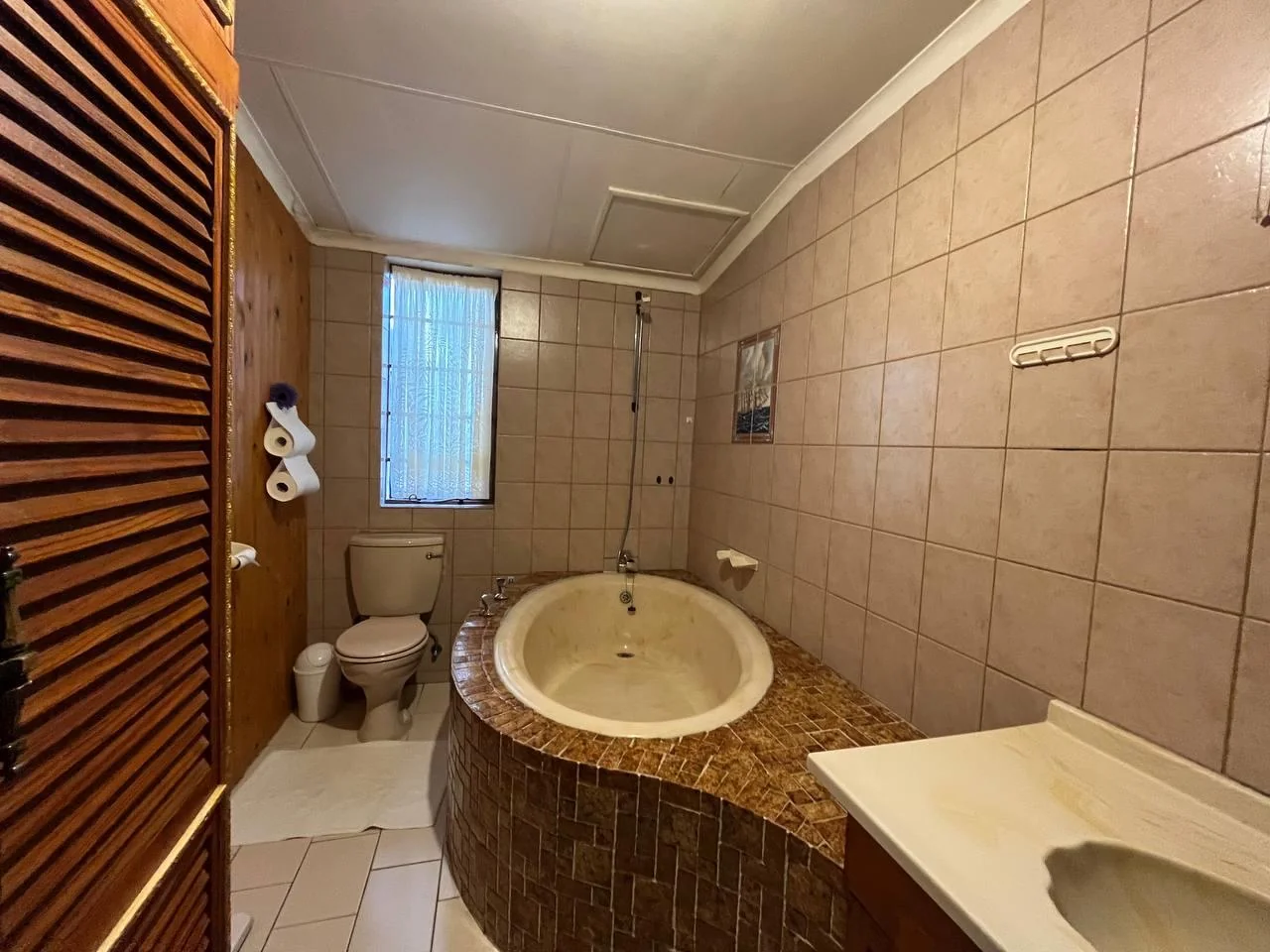 2.5 Bedroom Simplex with private garden for sale in Florida North