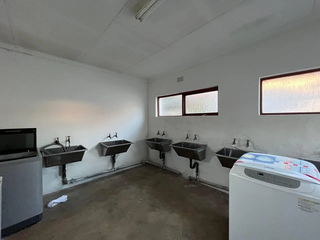 2.5 Bedroom Simplex with private garden for sale in Florida North