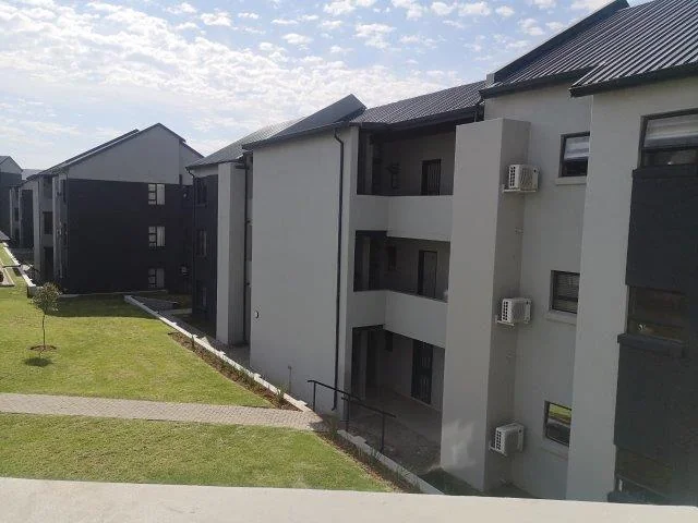 Modern Two Bedroom Apartment in Midrand with Secure Living and Convenient Access to Gautrain