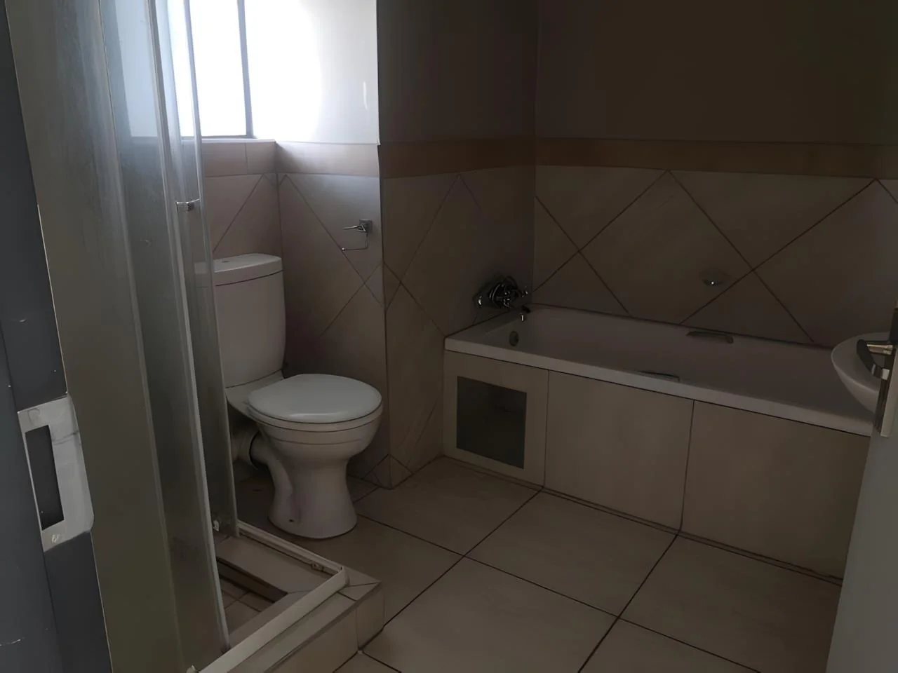 Modern Two Bedroom Apartment in Midrand with Secure Living and Convenient Access to Gautrain