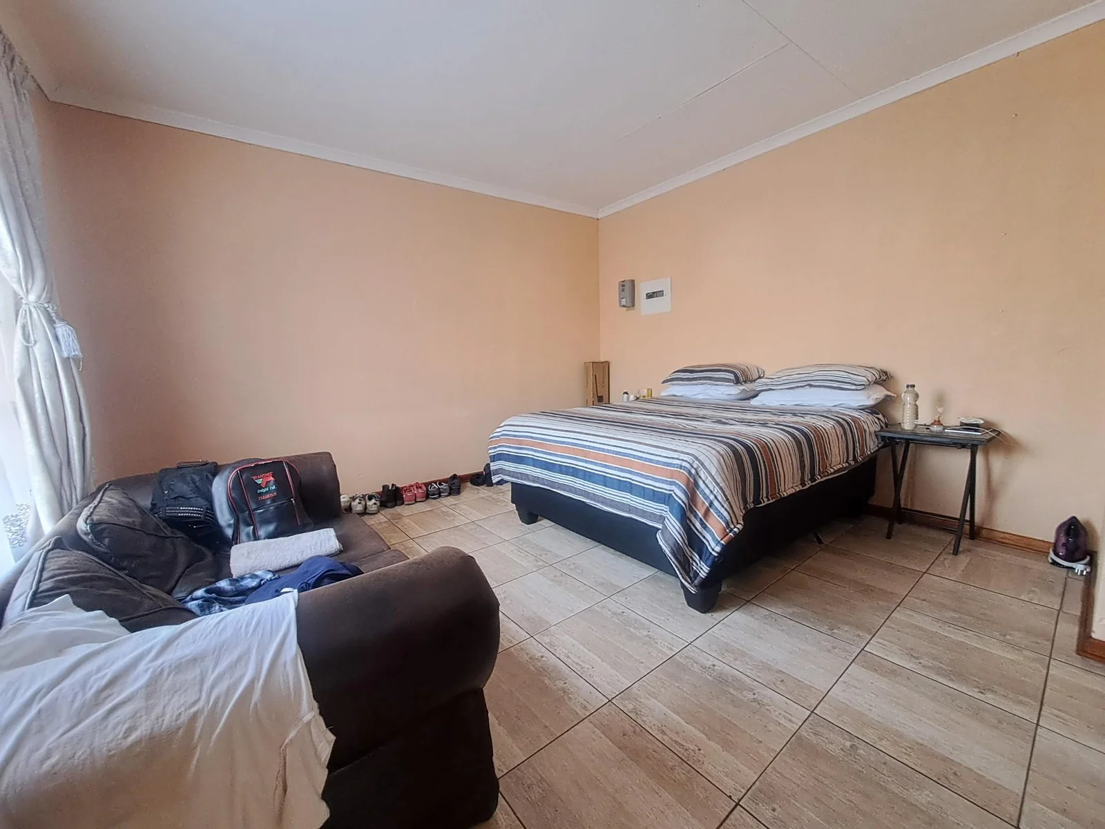 Duet for sale.  Two spacious houses on one stand.