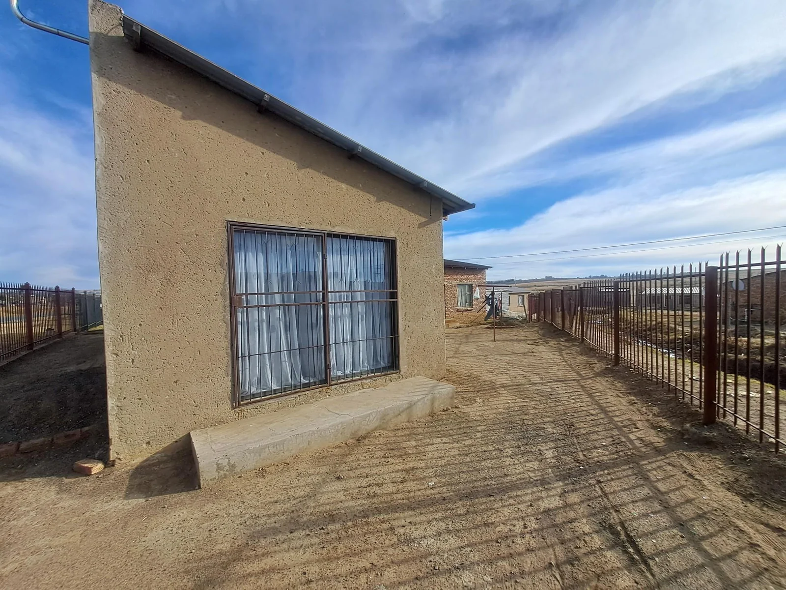 Duet for sale.  Two spacious houses on one stand.