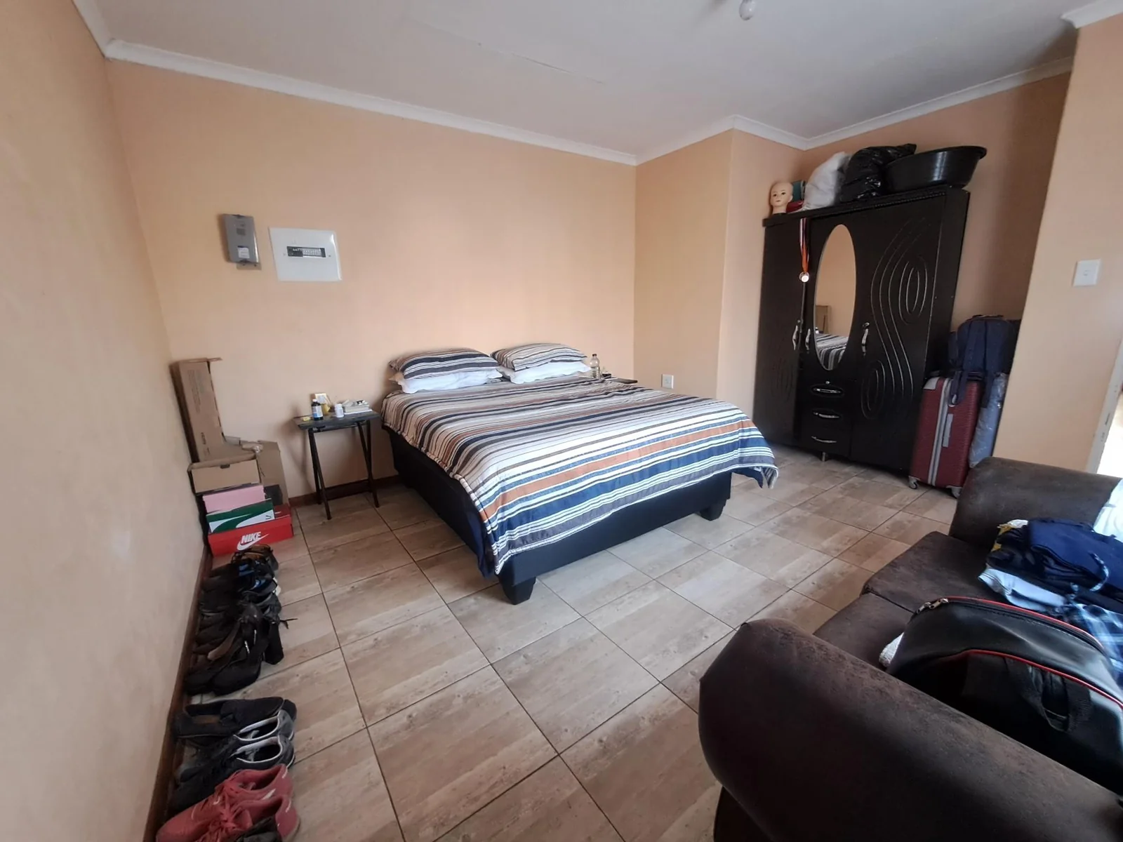 Duet for sale.  Two spacious houses on one stand.